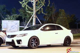 Illustration for article titled JDM? No, KDM